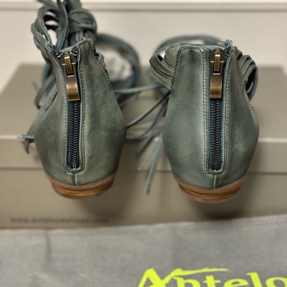 Antelope leather strappy sandals - Picture 4 of 8